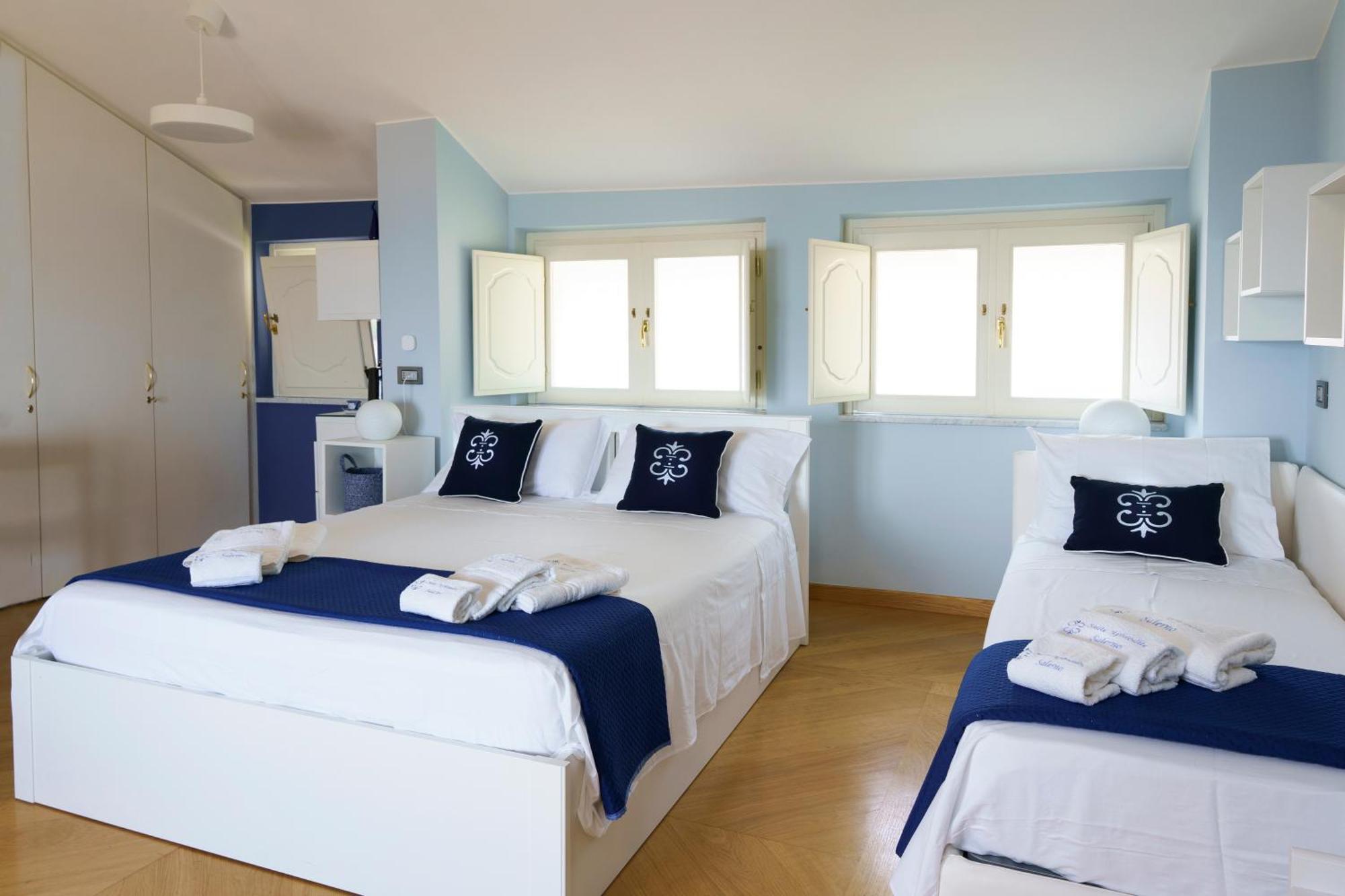 Suite Aphrodite - Exclusive Flat Salerno Exterior photo
