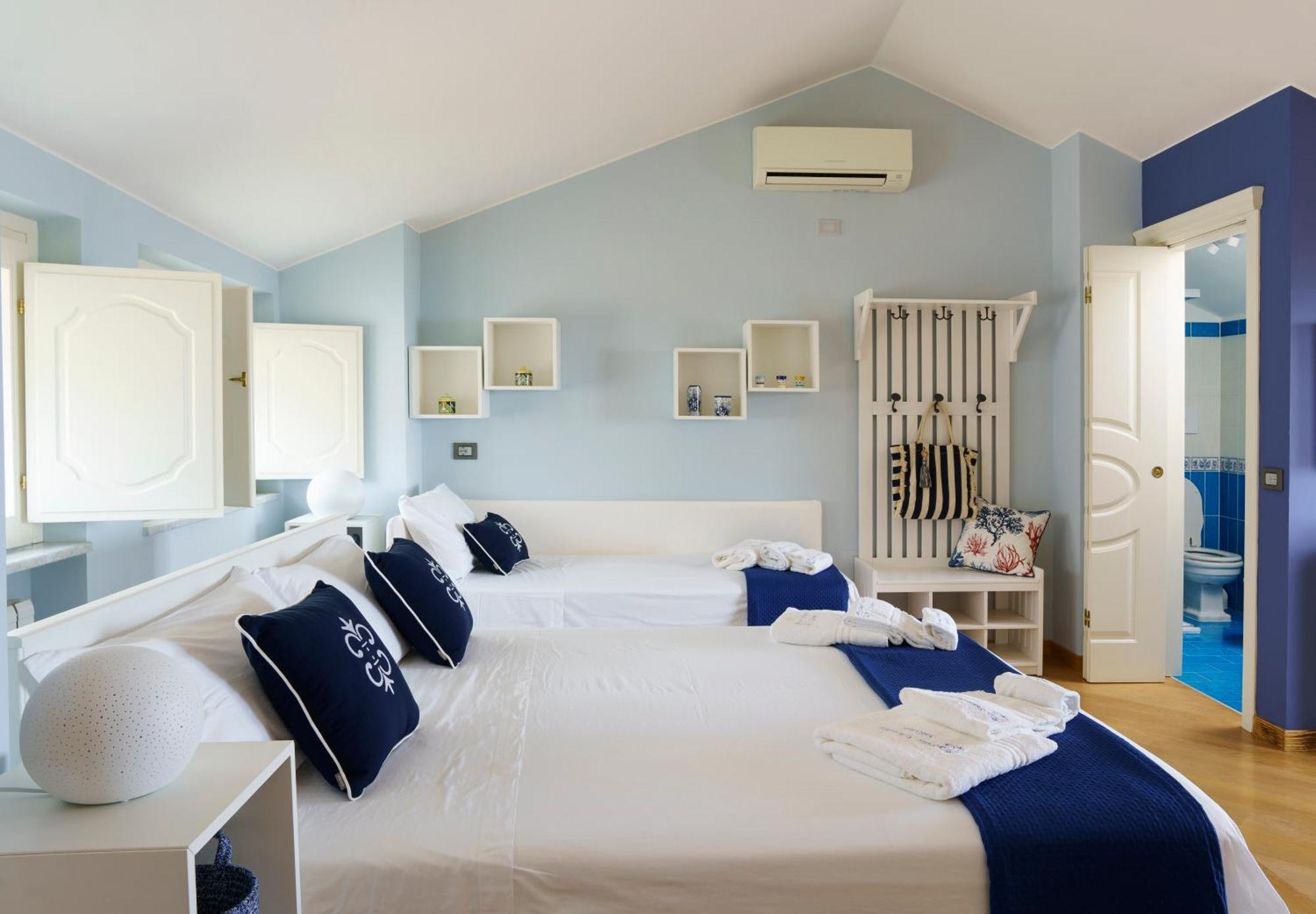 Suite Aphrodite - Exclusive Flat Salerno Exterior photo